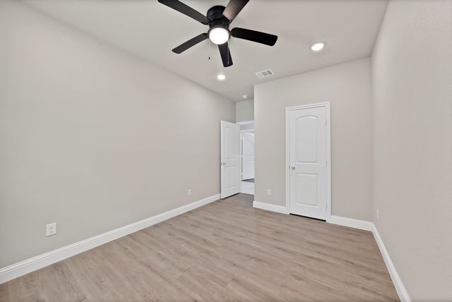 1112 Trinity Street, Cleburne, TX 76031