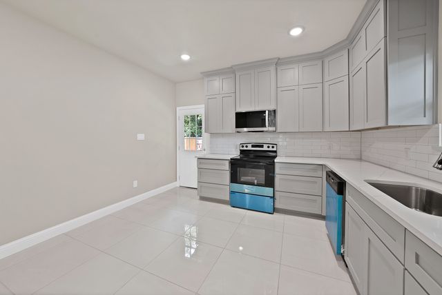1112 Trinity Street, Cleburne, TX 76031