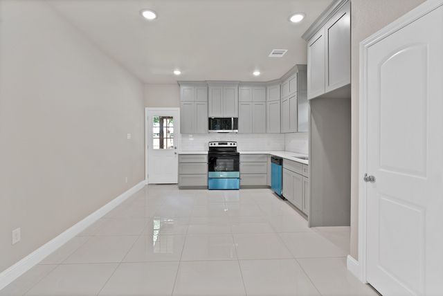 1112 Trinity Street, Cleburne, TX 76031