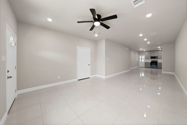 1112 Trinity Street, Cleburne, TX 76031
