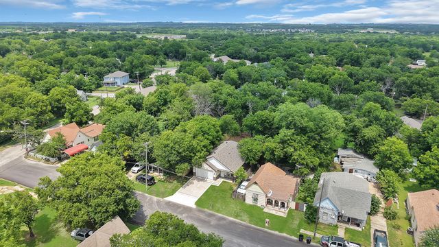 1112 Trinity Street, Cleburne, TX 76031