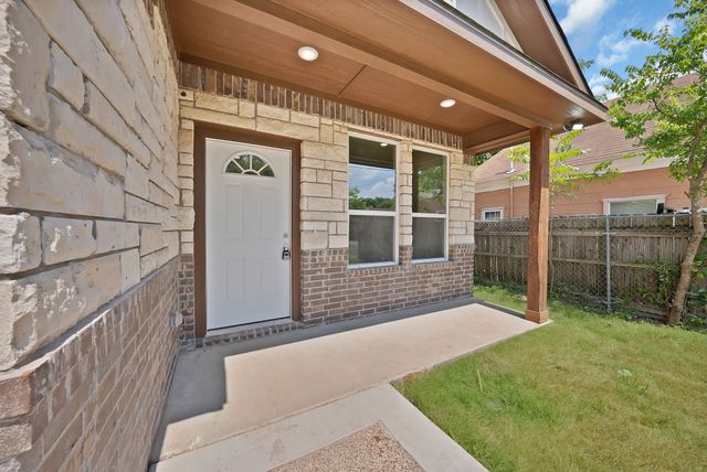 1112 Trinity Street, Cleburne, TX 76031
