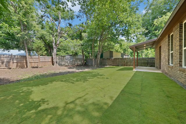 1112 Trinity Street, Cleburne, TX 76031