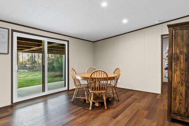 932 Sunny Drive, Livingston, TX 77351