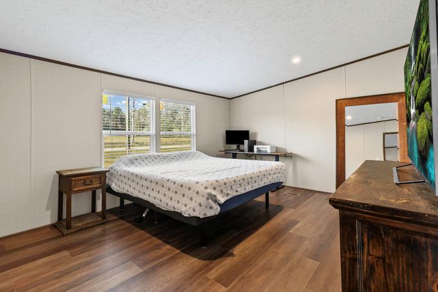 932 Sunny Drive, Livingston, TX 77351