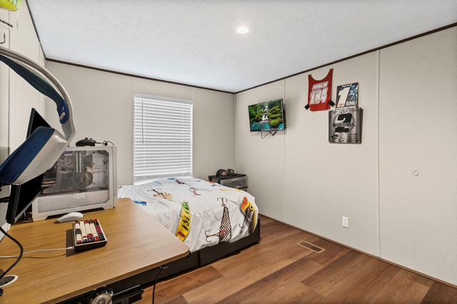 932 Sunny Drive, Livingston, TX 77351