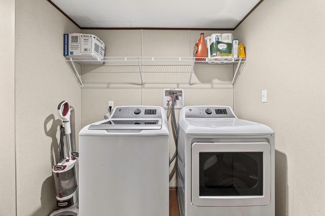 932 Sunny Drive, Livingston, TX 77351