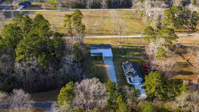 932 Sunny Drive, Livingston, TX 77351