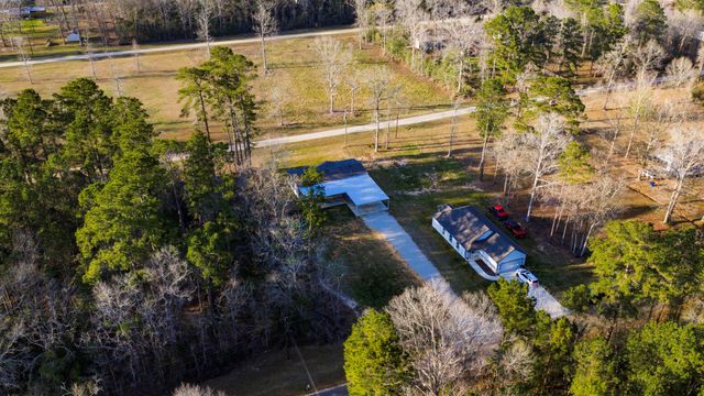 932 Sunny Drive, Livingston, TX 77351