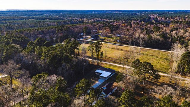 932 Sunny Drive, Livingston, TX 77351