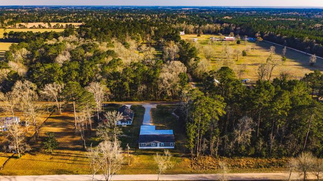 932 Sunny Drive, Livingston, TX 77351