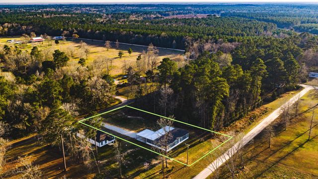 932 Sunny Drive, Livingston, TX 77351