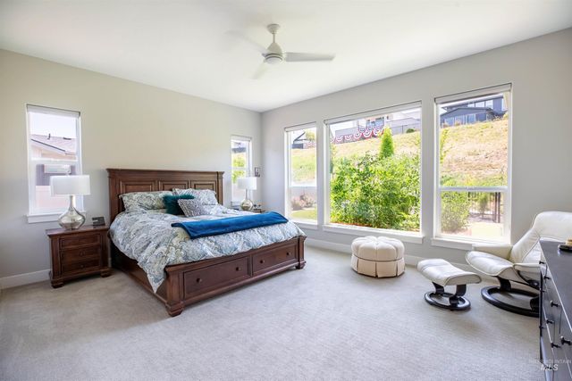 6121 S Cubola Way, Meridian, ID 83642