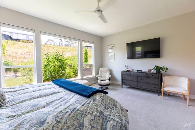 6121 S Cubola Way, Meridian, ID 83642