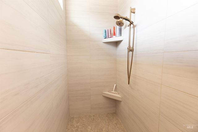 6121 S Cubola Way, Meridian, ID 83642