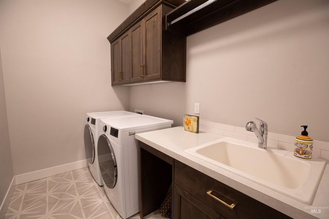 6121 S Cubola Way, Meridian, ID 83642