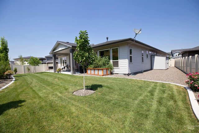 6121 S Cubola Way, Meridian, ID 83642