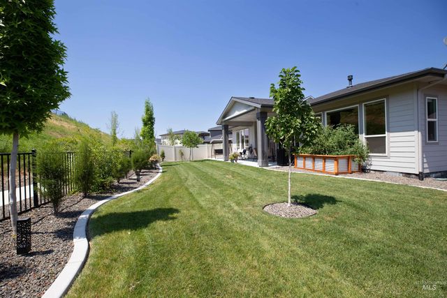 6121 S Cubola Way, Meridian, ID 83642