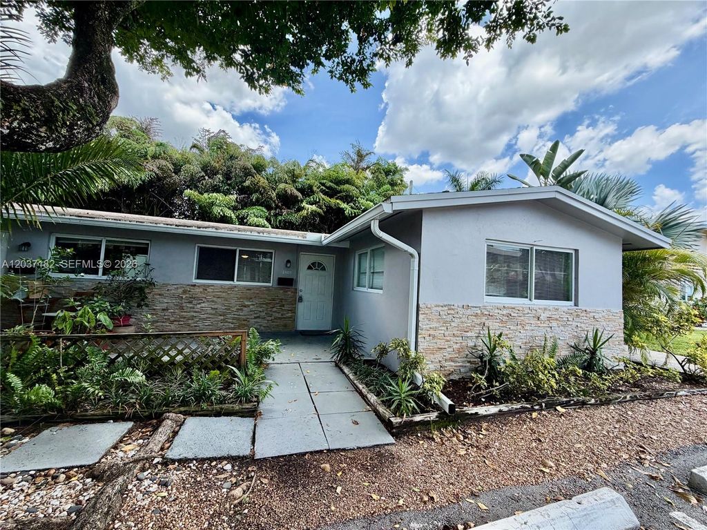 2809 NE 6th Lane 2809, Wilton Manors, FL 33334
