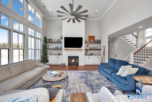 124 Cedar Trace Drive, Hartselle, AL 35640