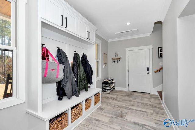 124 Cedar Trace Drive, Hartselle, AL 35640