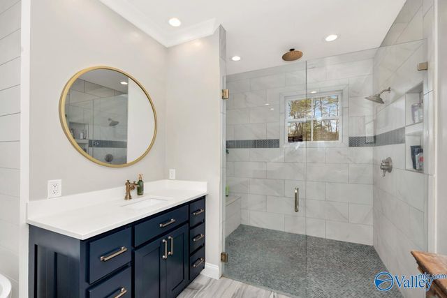 124 Cedar Trace Drive, Hartselle, AL 35640