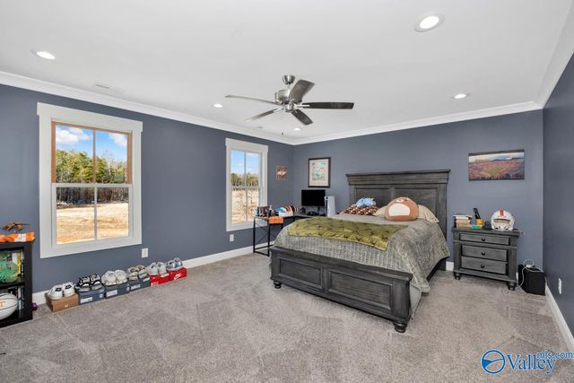 124 Cedar Trace Drive, Hartselle, AL 35640