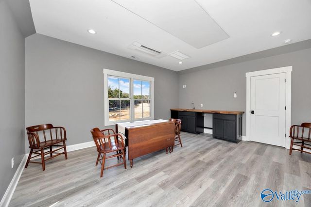 124 Cedar Trace Drive, Hartselle, AL 35640