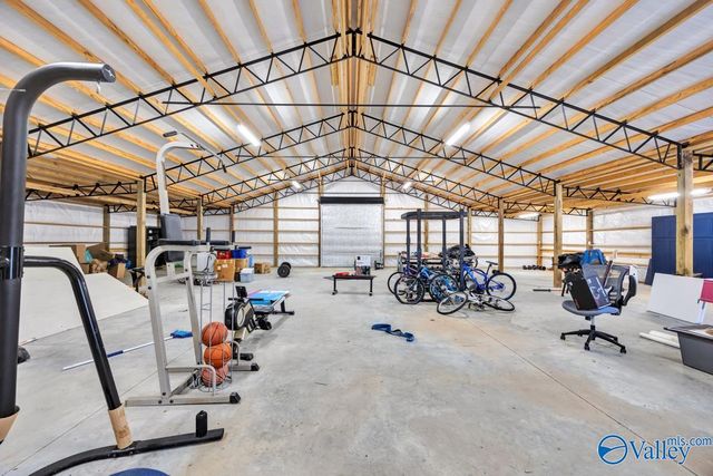 124 Cedar Trace Drive, Hartselle, AL 35640