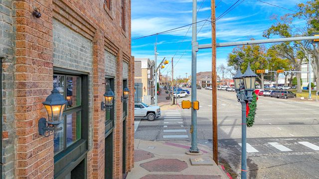 100 W Corsicana Street 1, Athens, TX 75751