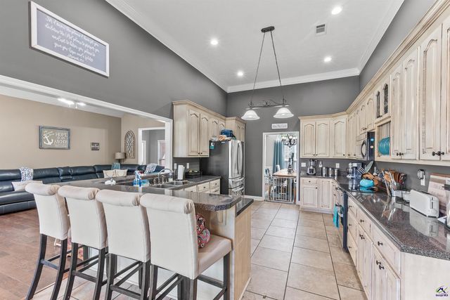 113 Erin Way, Warner Robins, GA 31088