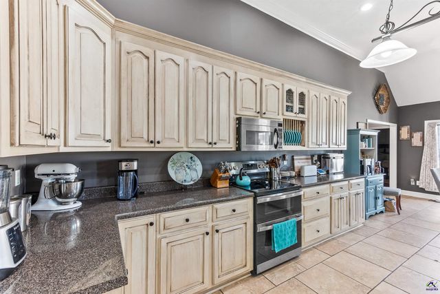 113 Erin Way, Warner Robins, GA 31088