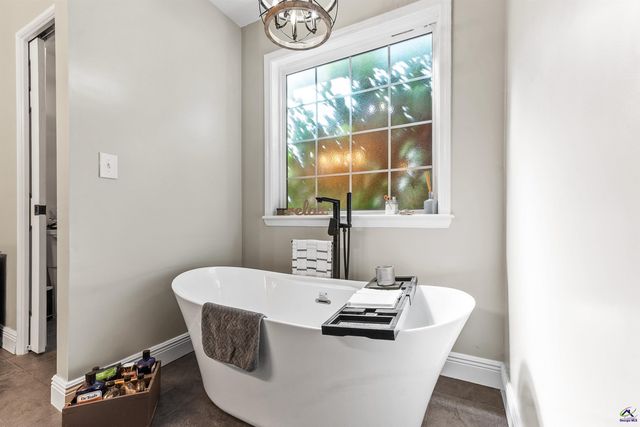 113 Erin Way, Warner Robins, GA 31088