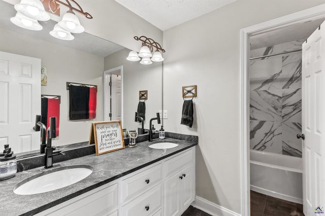 113 Erin Way, Warner Robins, GA 31088