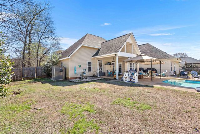 113 Erin Way, Warner Robins, GA 31088