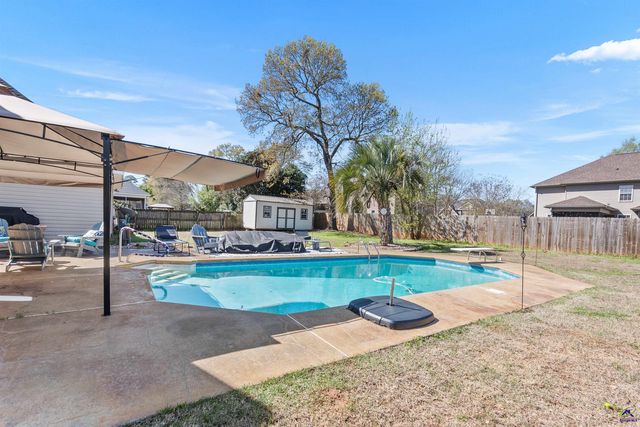 113 Erin Way, Warner Robins, GA 31088