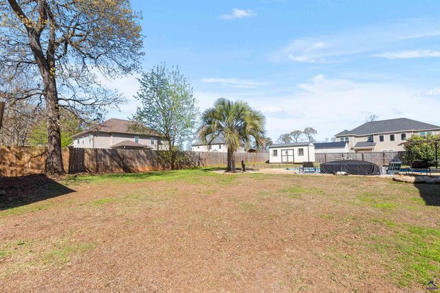 113 Erin Way, Warner Robins, GA 31088