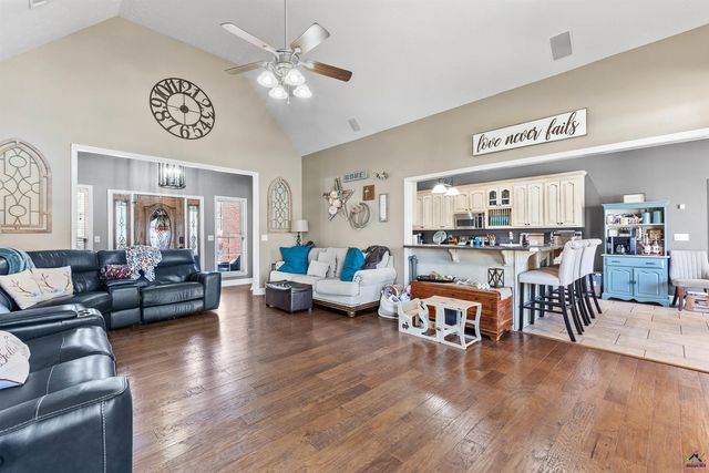 113 Erin Way, Warner Robins, GA 31088