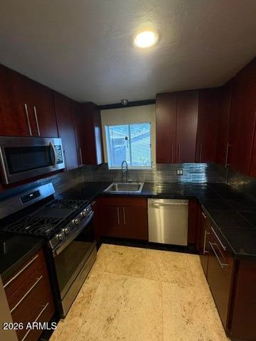 3724 W GARDENIA Avenue, Phoenix, AZ 85051