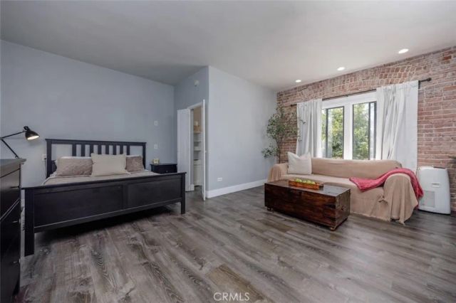 325 W 3rd Street 204, Long Beach, CA 90802