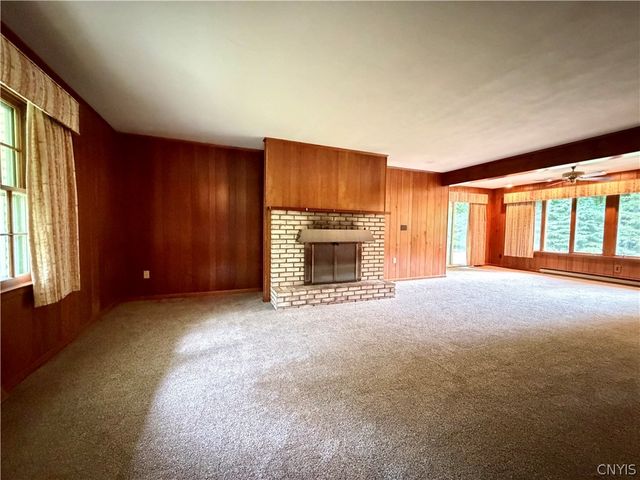 7447 Armstrong Road, Manlius, NY 13104