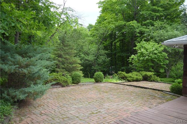 7447 Armstrong Road, Manlius, NY 13104