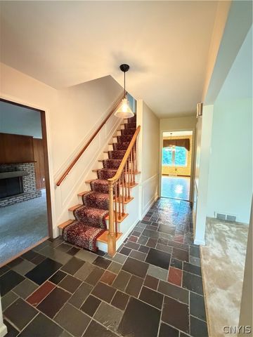 7447 Armstrong Road, Manlius, NY 13104