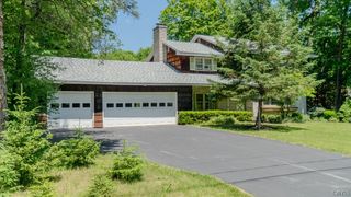 7447 Armstrong Road, Manlius, NY 13104