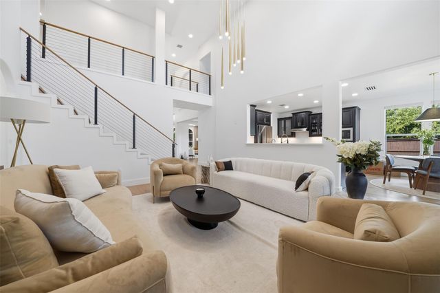 2229 Champions Corner DR, Leander, TX 78641