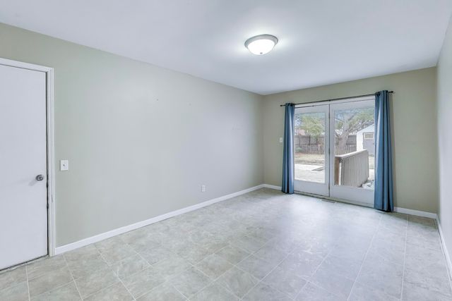 816 E 39th Lane, Griffith, IN 46319