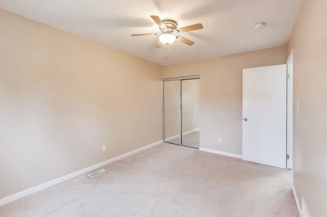 816 E 39th Lane, Griffith, IN 46319