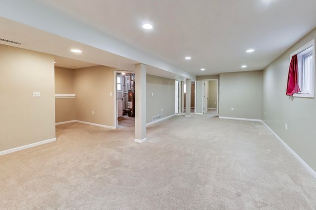 816 E 39th Lane, Griffith, IN 46319