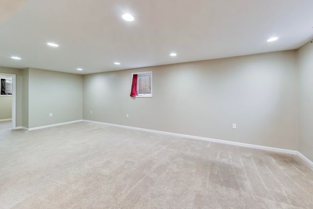 816 E 39th Lane, Griffith, IN 46319