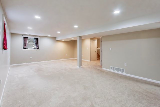 816 E 39th Lane, Griffith, IN 46319